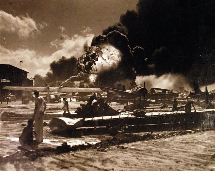 Атака японцев на Перл-Харбор