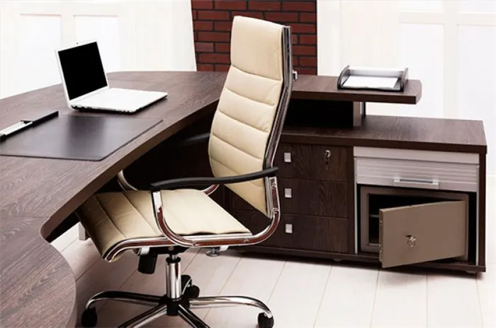 Офисный стул для кабинета