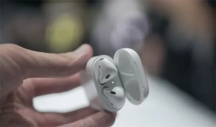 AirPods на Android